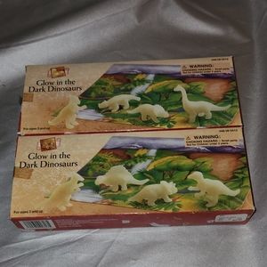 Glow in the Dark Dinosaur Figures.  2 Boxes with 4 pcs in each ( 8pcs total).